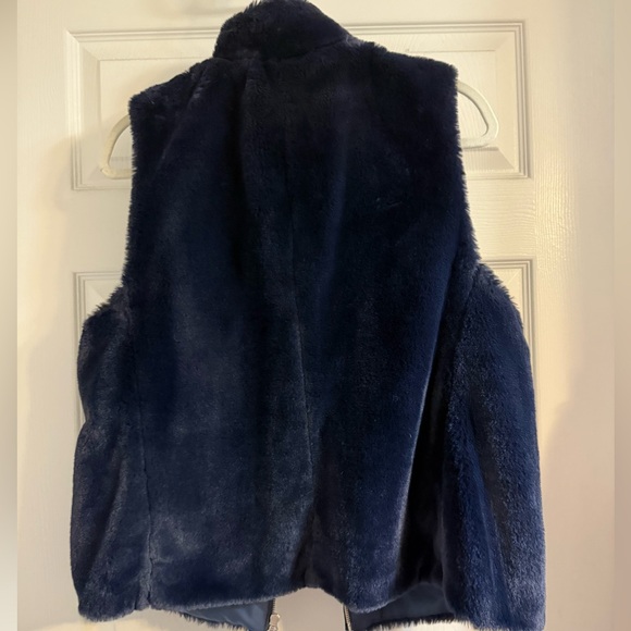J Crew Navy Faux Fur Vest - Picture 2 of 2